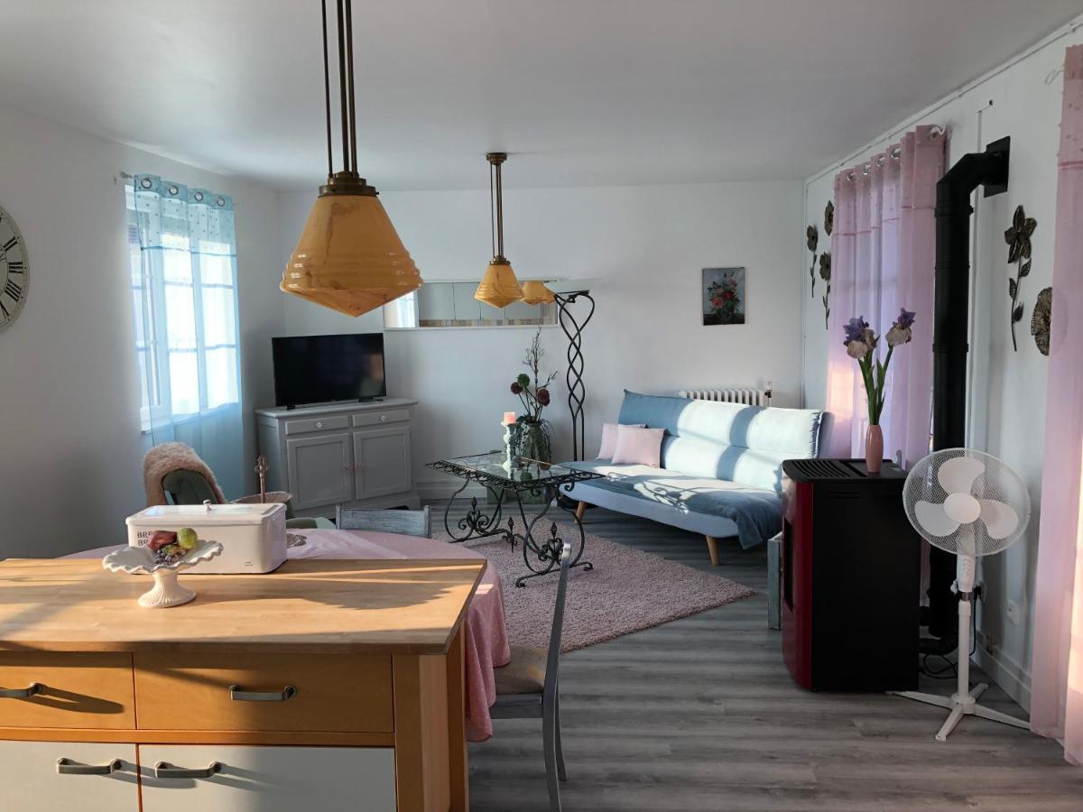 Appartement In Chateau Saint Claude An Der Saone Mantoche Экстерьер фото